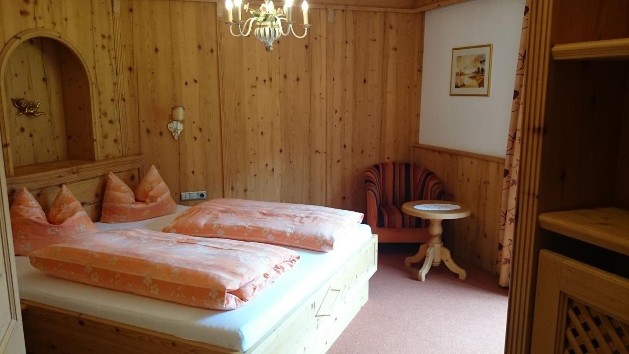 Zum Schweizerbartl Motel Garmisch-Partenkirchen Værelse billede