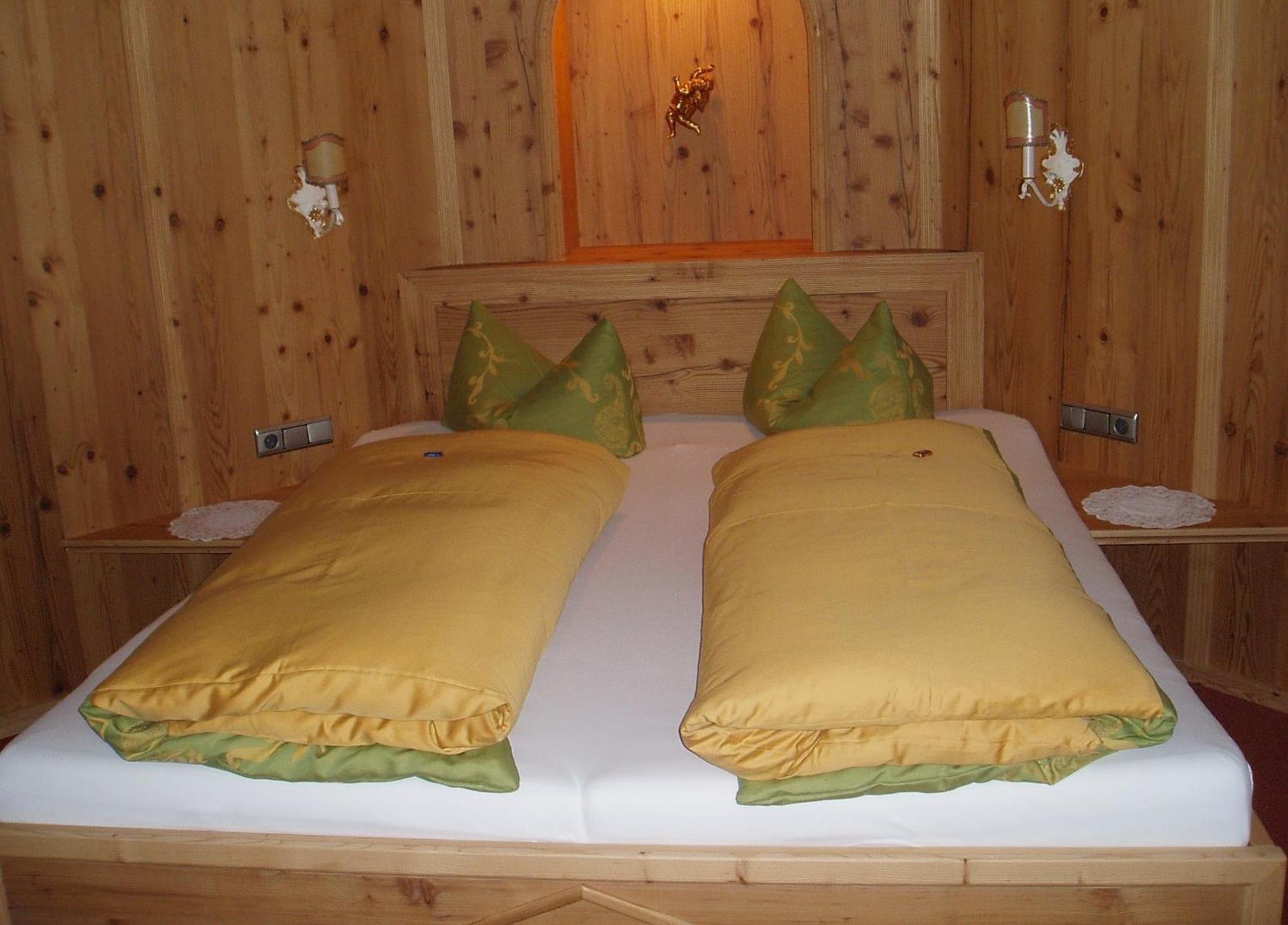 Zum Schweizerbartl Motel Garmisch-Partenkirchen Værelse billede