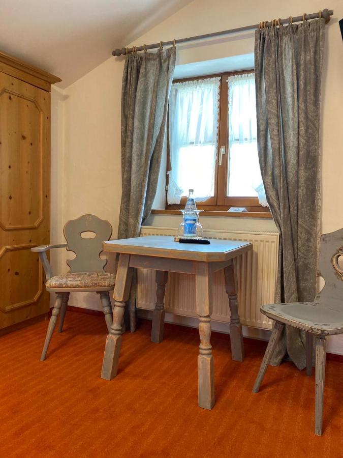 Zum Schweizerbartl Motel Garmisch-Partenkirchen Eksteriør billede