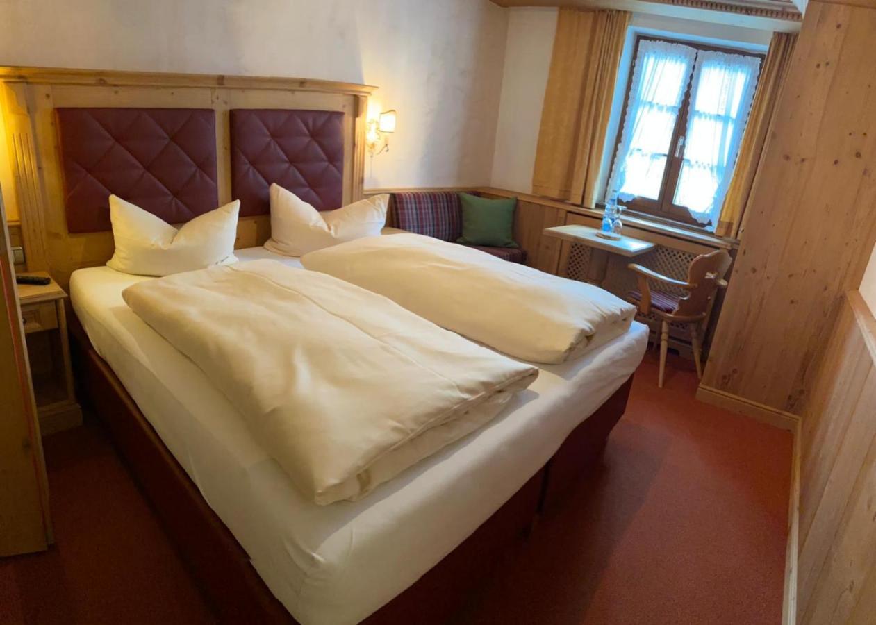 Zum Schweizerbartl Motel Garmisch-Partenkirchen Eksteriør billede